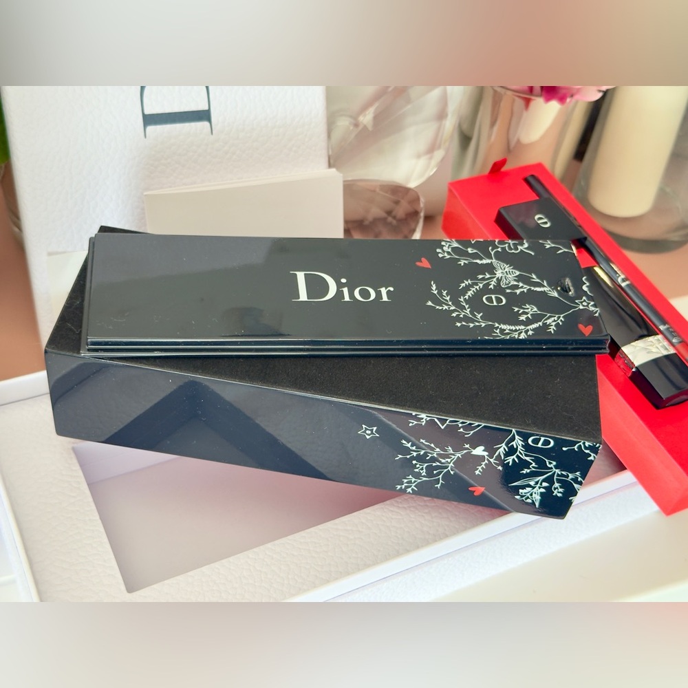 SOLD ❌ Rare Dior Collectible Beauty Box Makeup Gift Set - Picture 10 of 13